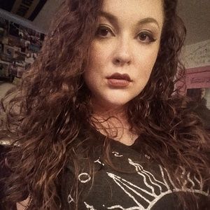 Meet your Posher, Hailey